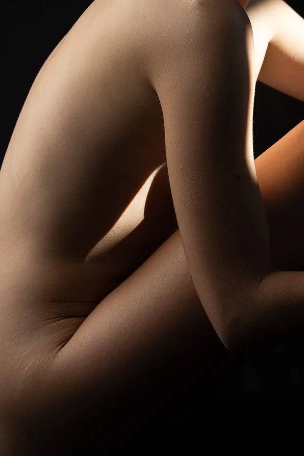 Intervention de chirurgie esth&eacute;tique par le Dr Dlimi &agrave; Gen&egrave;ve en Suisse