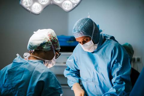 Chirurgie esth&eacute;tique entre Gen&egrave;ve et Lyon